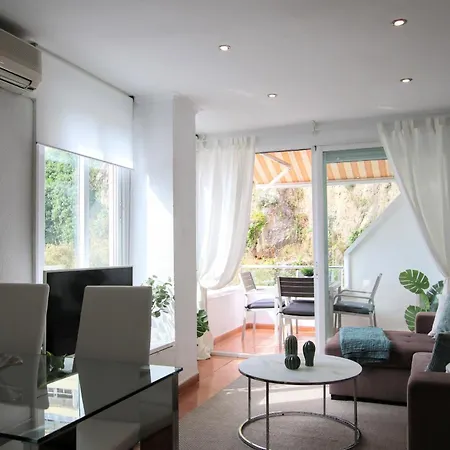 Tess Crespo * 토레몰리노스