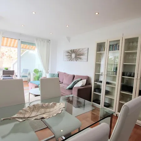 Tess Crespo 토레몰리노스